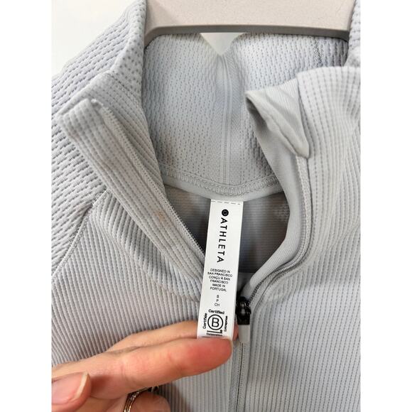 Athleta Women's Half Zip Athletic Pullover Top Activewear Icy Gray Size Small‎ - Picture 7 of 10